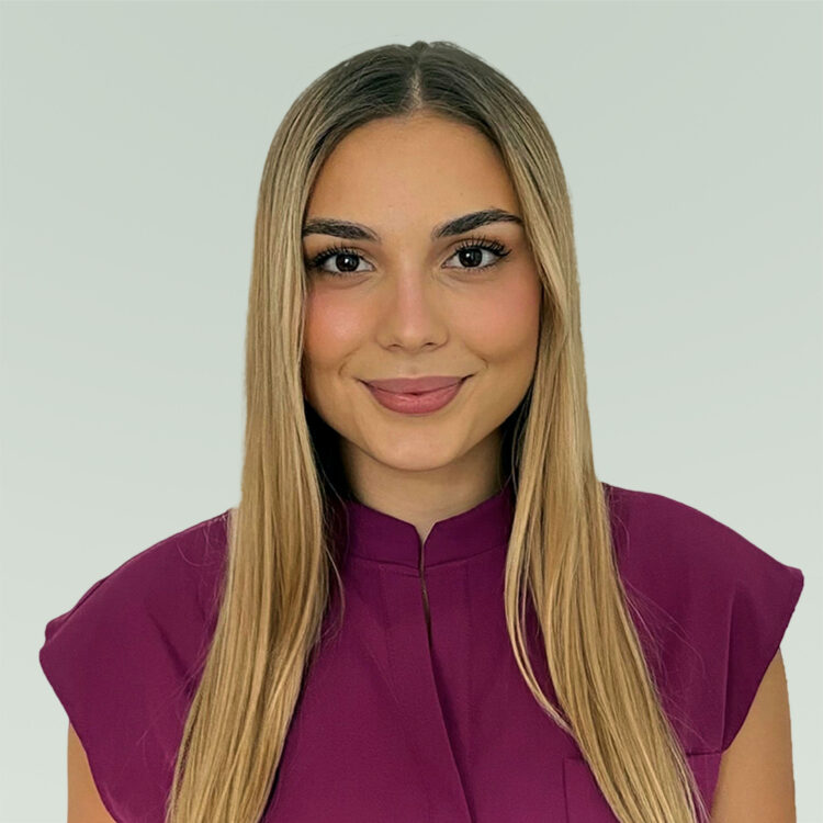 Dr. Kenyeres Réka profil
