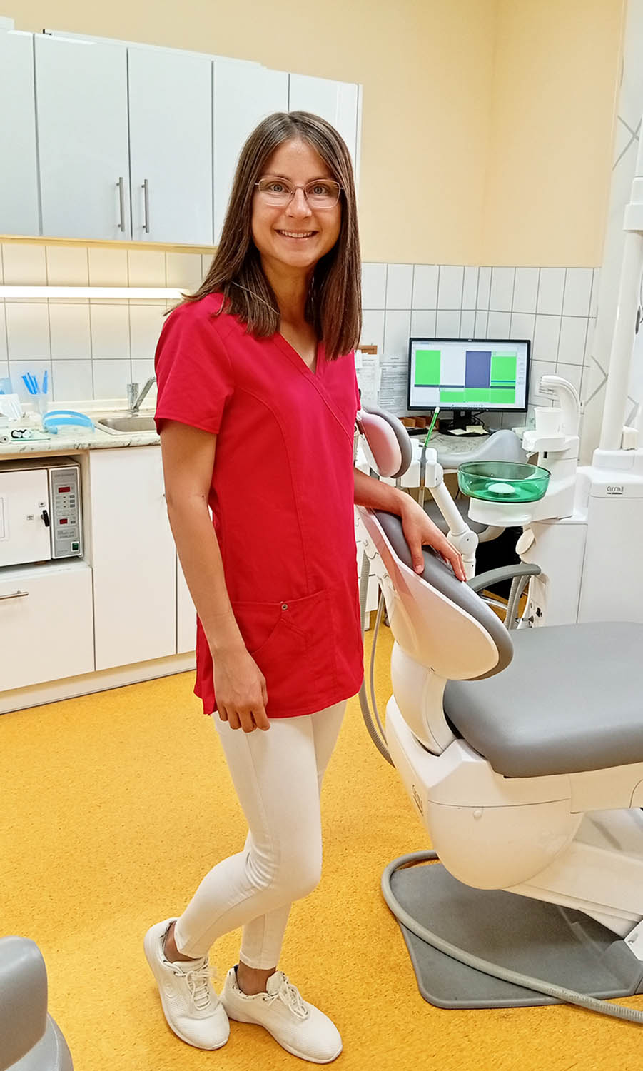 Dr. Fehér Barbara álló